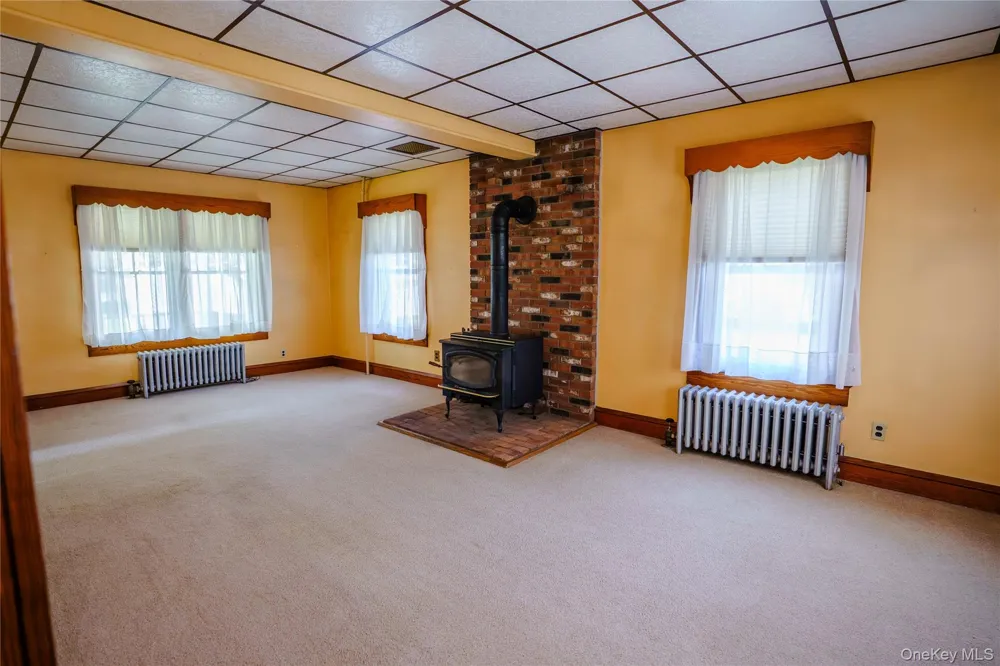 59 2nd Avenue Narrowsburg, NY 12764