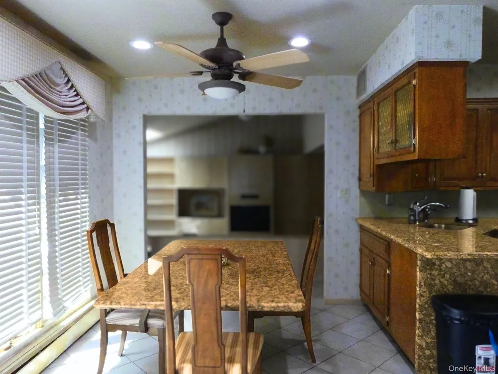 189 Scott Drive Atlantic Beach, NY 11509