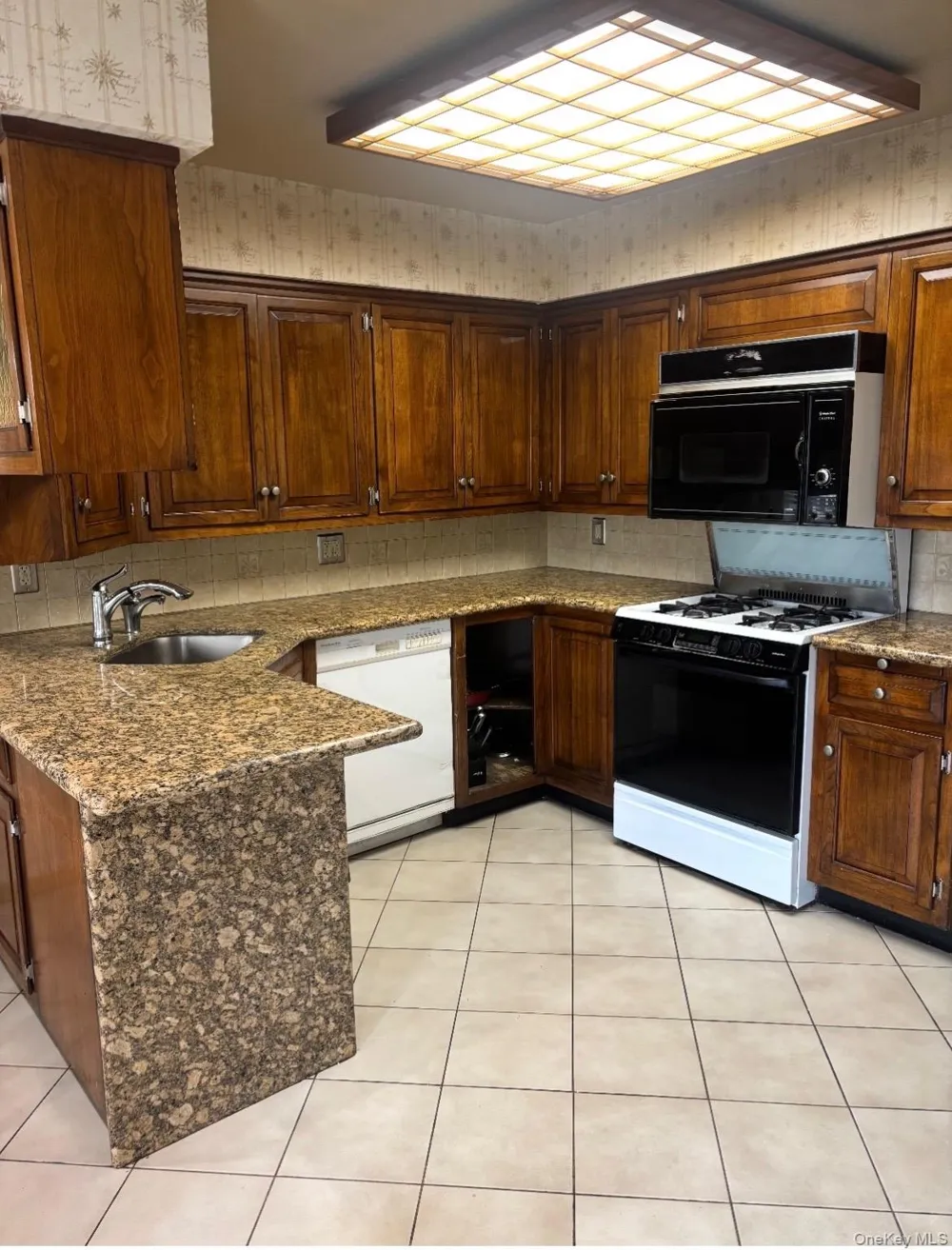 189 Scott Drive Atlantic Beach, NY 11509