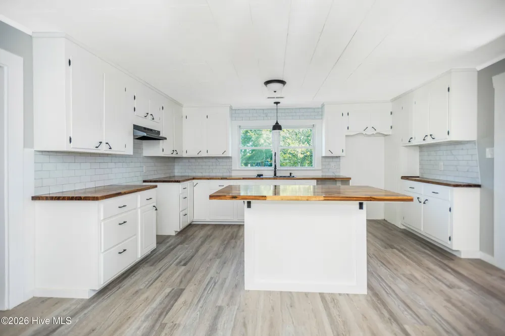 2600 Manning Road Jamesville, NC 27846