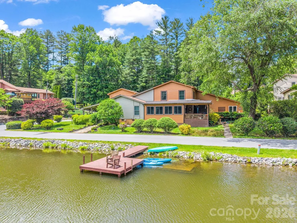 117 Willow Way Hendersonville, NC 28739