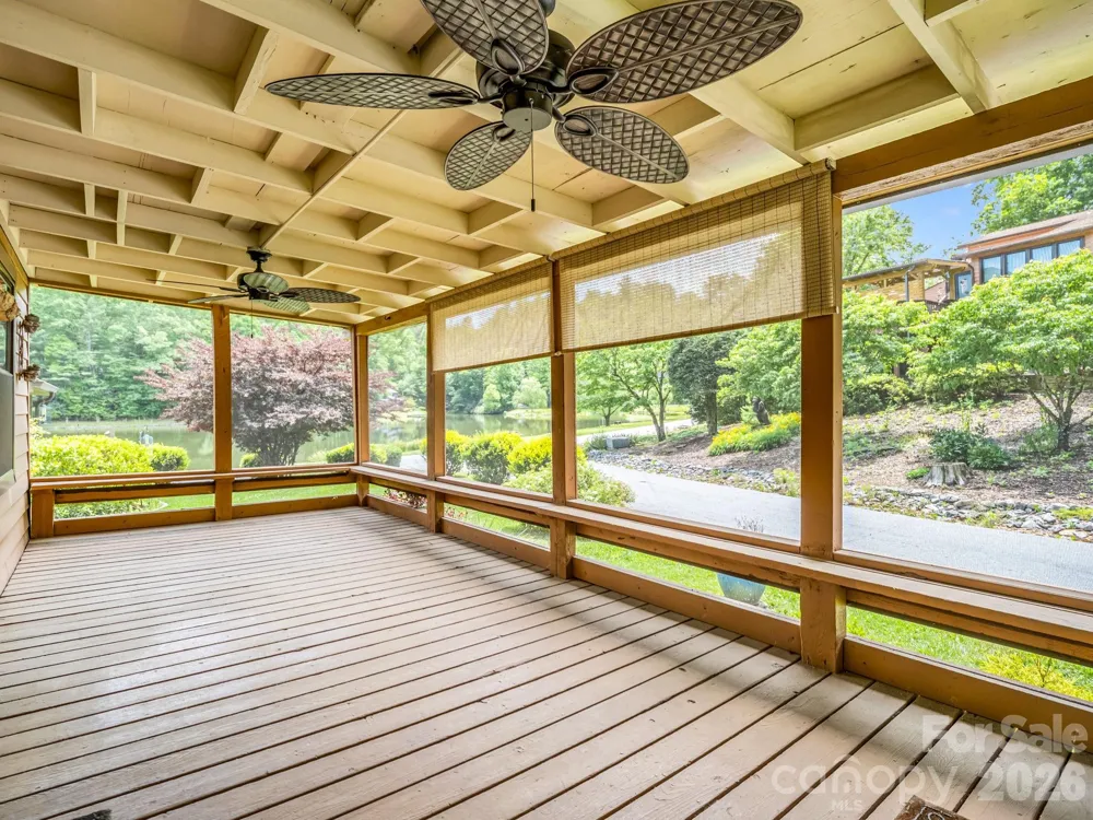 117 Willow Way Hendersonville, NC 28739