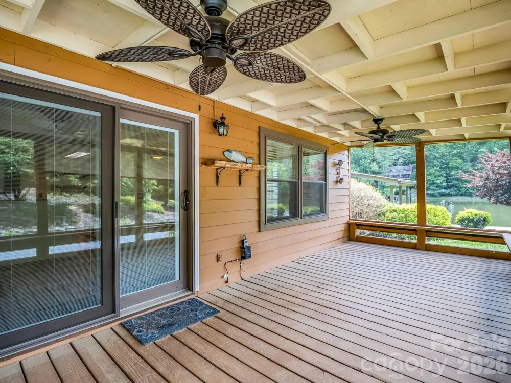 117 Willow Way Hendersonville, NC 28739