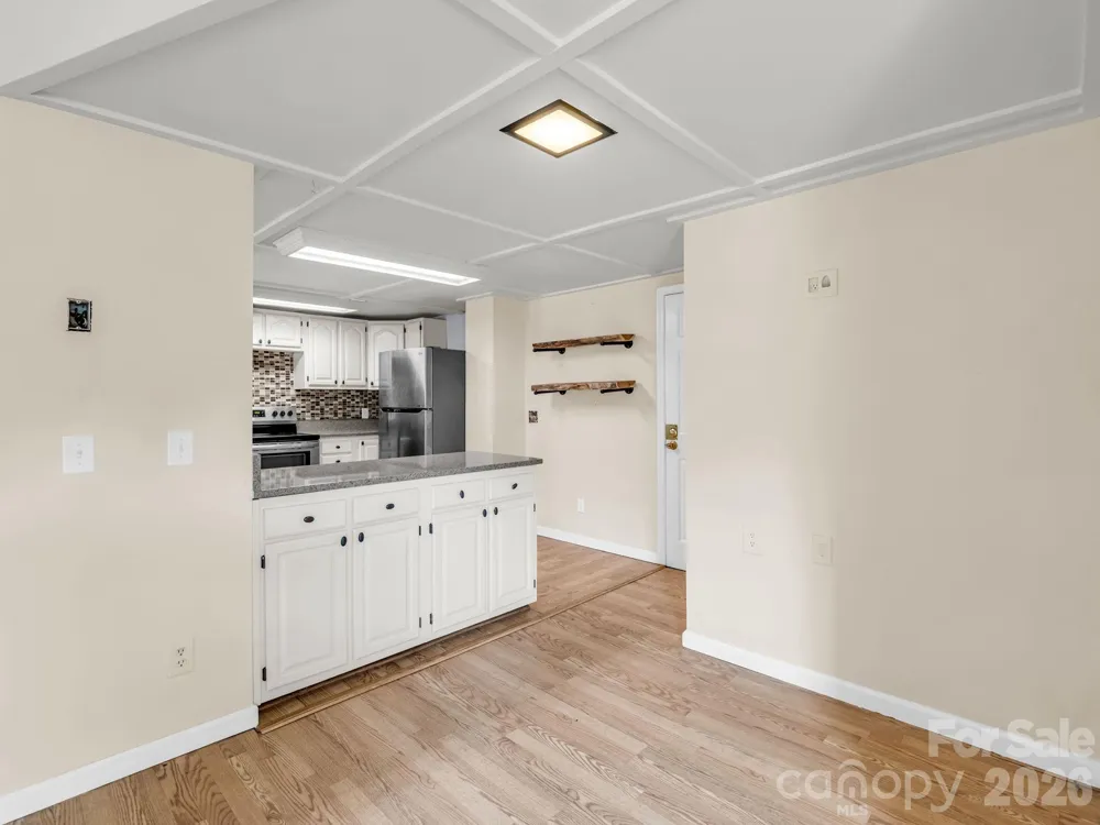117 Willow Way Hendersonville, NC 28739