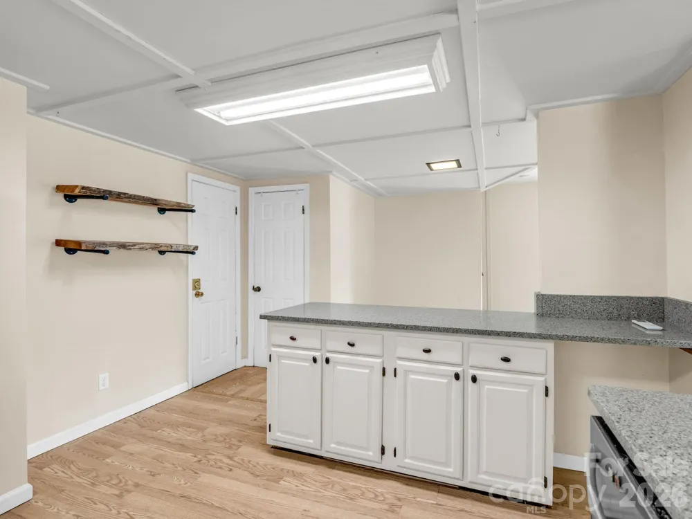 117 Willow Way Hendersonville, NC 28739