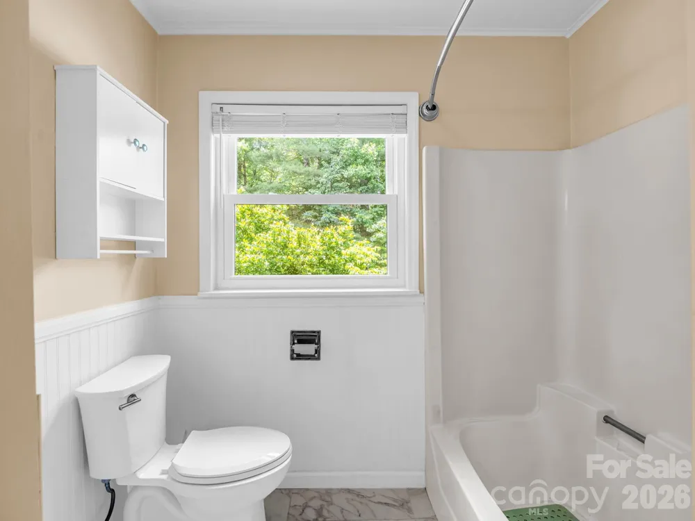 117 Willow Way Hendersonville, NC 28739