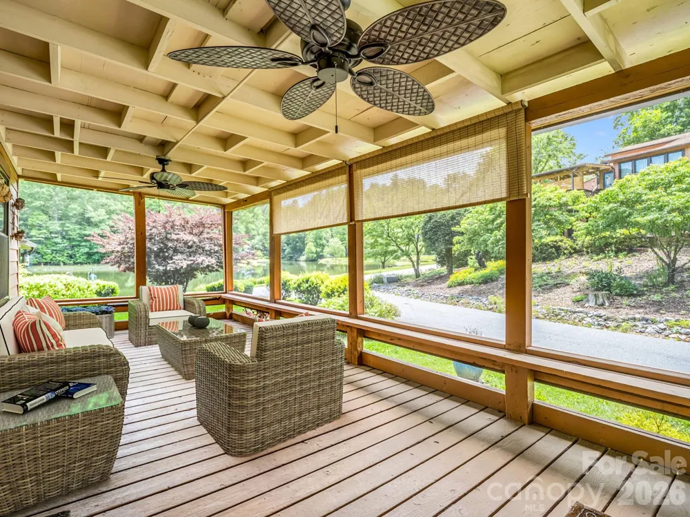 117 Willow Way Hendersonville, NC 28739