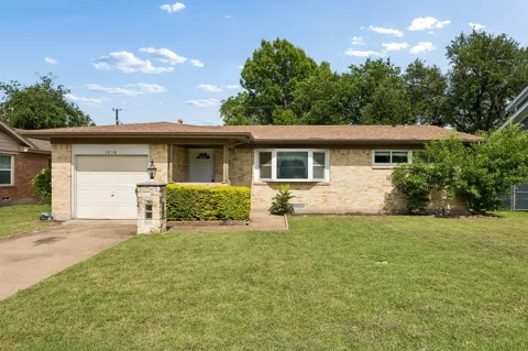 1216 Bluebird Lane