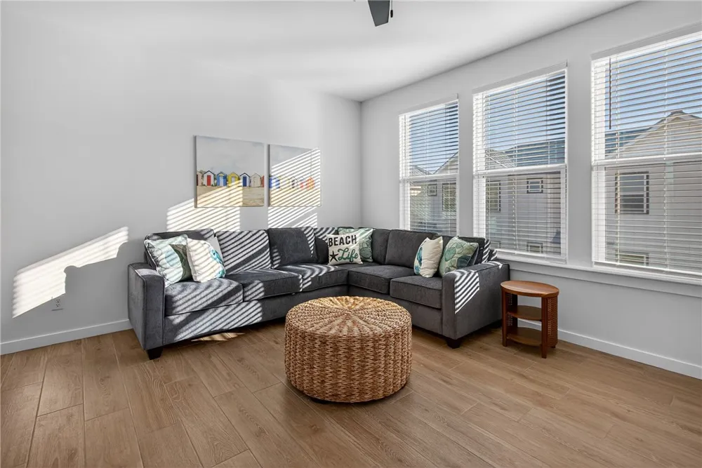 603 E Avenue G #304 Port Aransas, TX 78373