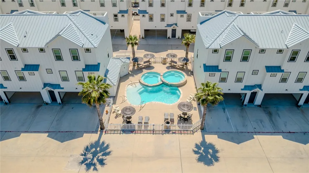603 E Avenue G #304 Port Aransas, TX 78373