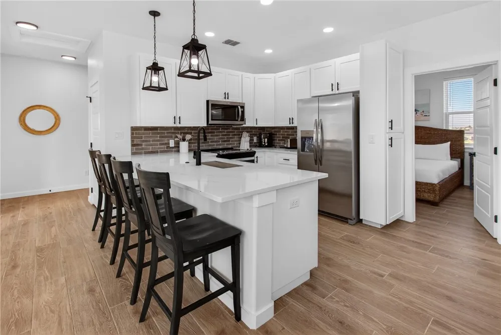 603 E Avenue G #304 Port Aransas, TX 78373