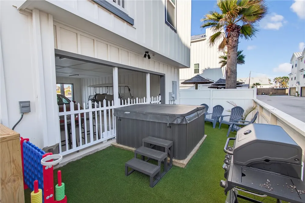 603 E Avenue G #304 Port Aransas, TX 78373