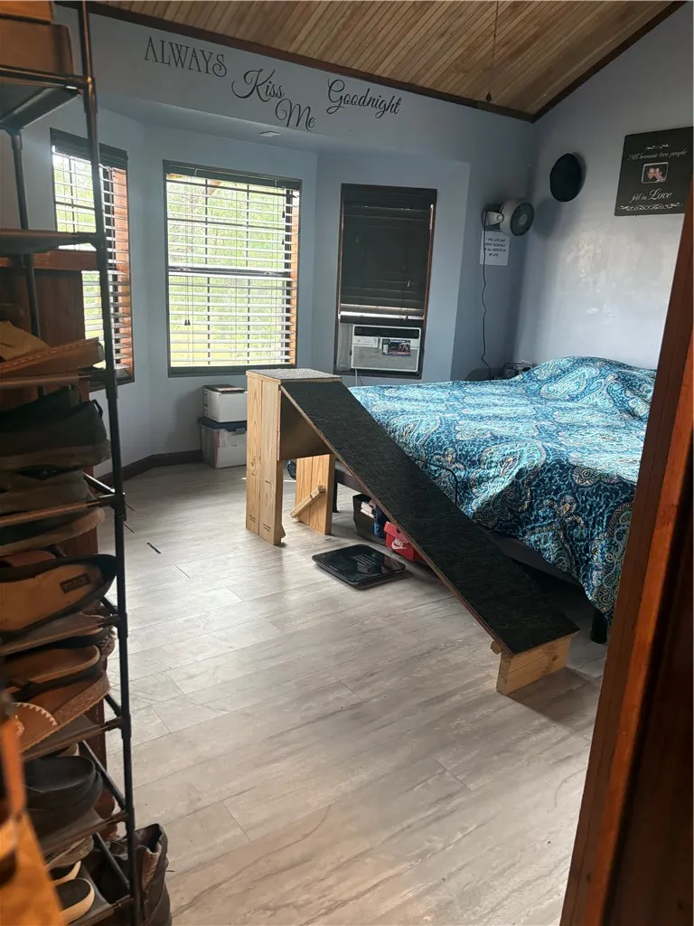 6995 County Road 12 Bishop, TX 78343