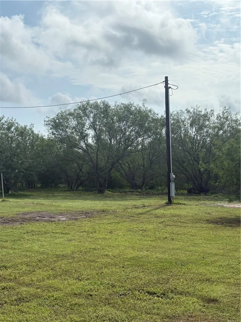 6995 County Road 12 Bishop, TX 78343