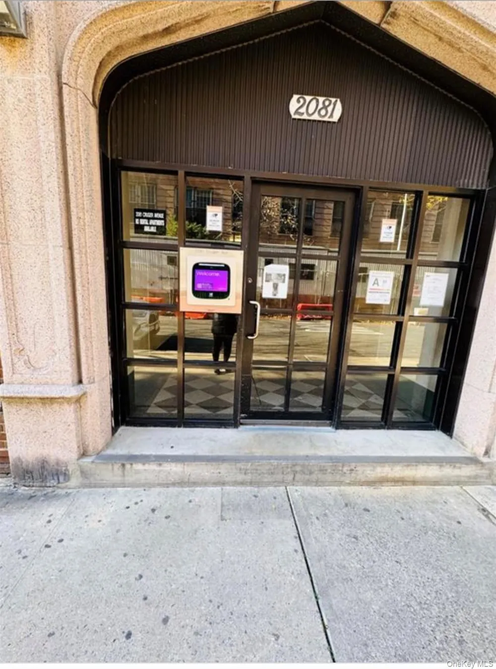 2081 Cruger Avenue Cruger #1K Bronx, NY 10462