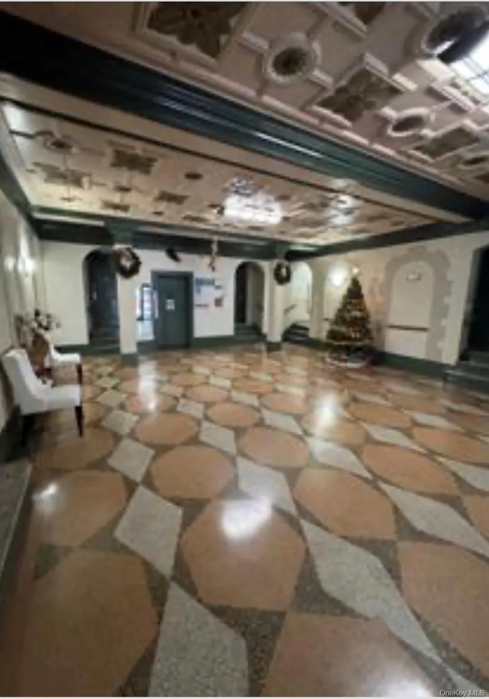 2081 Cruger Avenue Cruger #1K Bronx, NY 10462