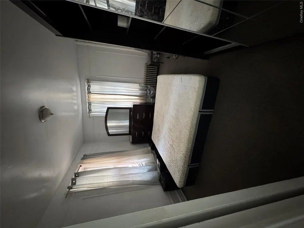 2081 Cruger Avenue Cruger #1K Bronx, NY 10462