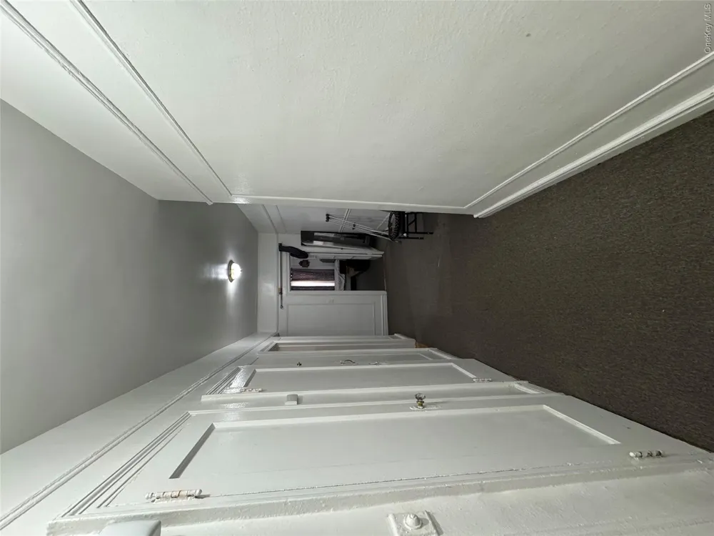2081 Cruger Avenue Cruger #1K Bronx, NY 10462