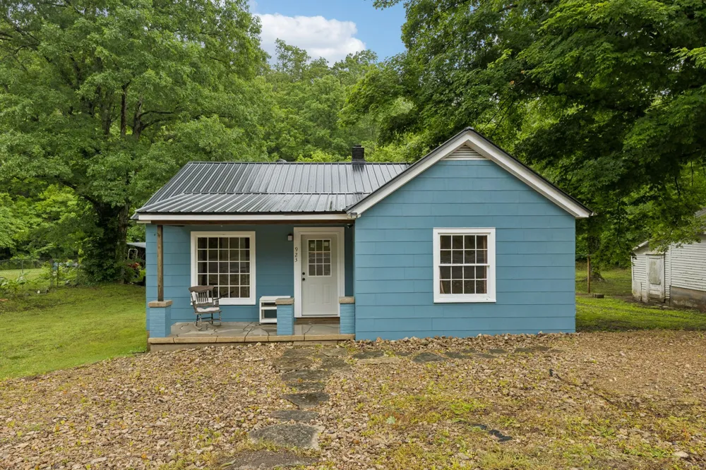 923 Highway 100 W Centerville, TN 37033