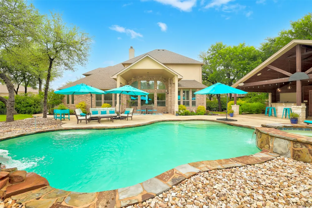 213 Vista Lane Georgetown, TX 78633