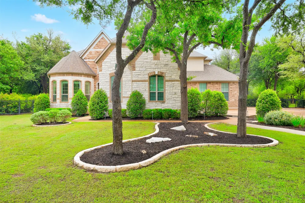 213 Vista Lane Georgetown, TX 78633