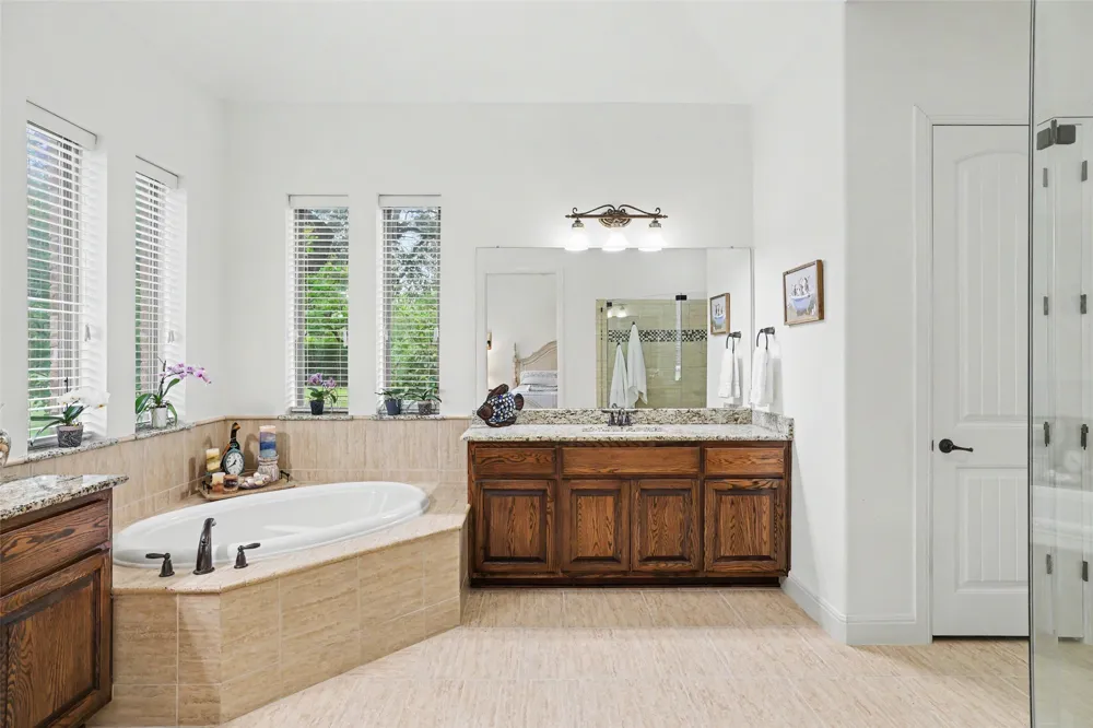 213 Vista Lane Georgetown, TX 78633