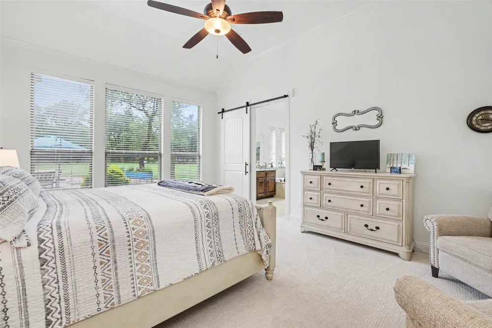 213 Vista Lane Georgetown, TX 78633