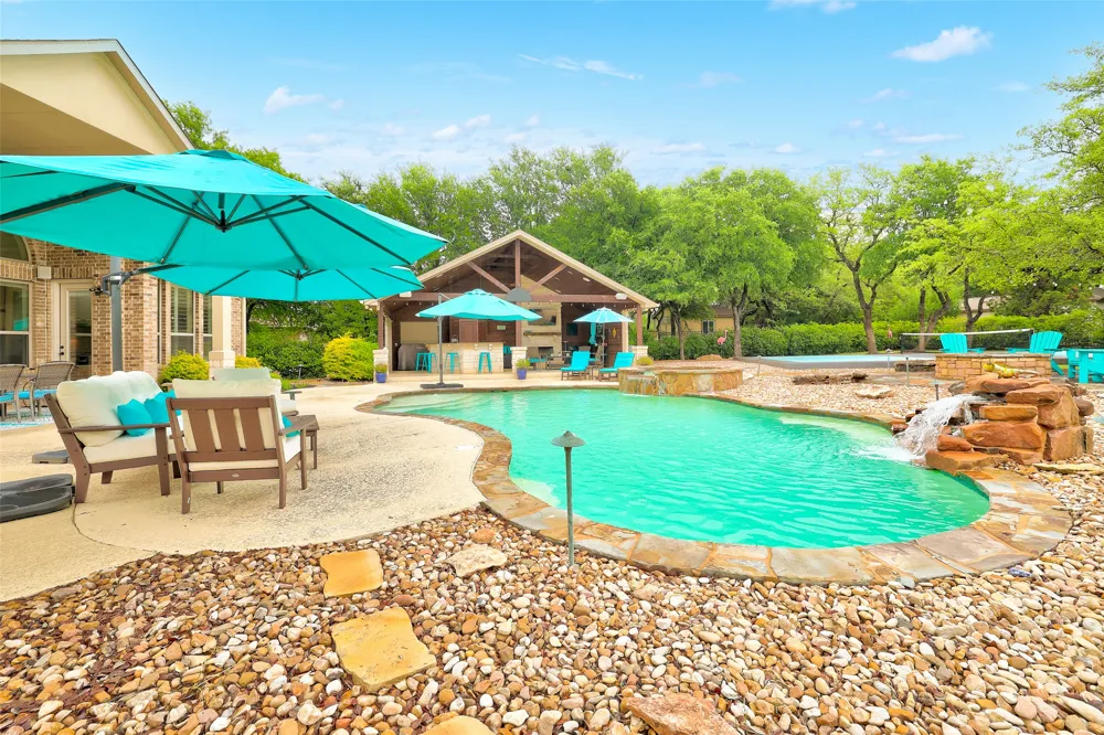 213 Vista Lane Georgetown, TX 78633