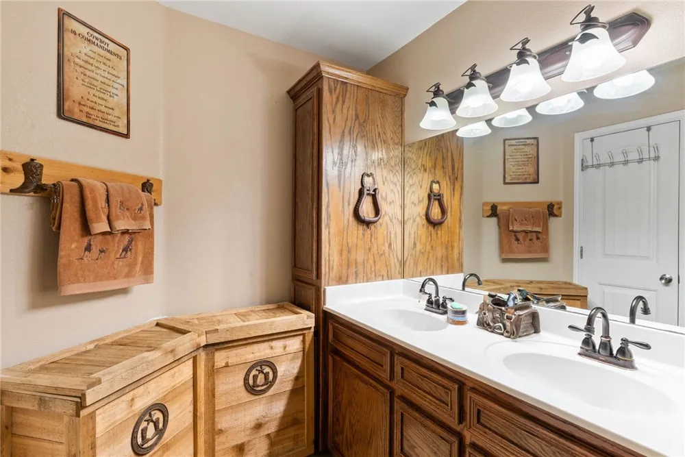 318 County Road 3032 Orange Grove, TX 78372