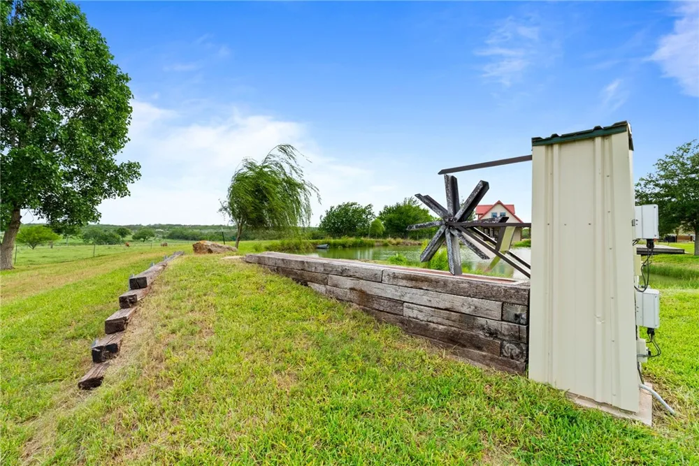 318 County Road 3032 Orange Grove, TX 78372