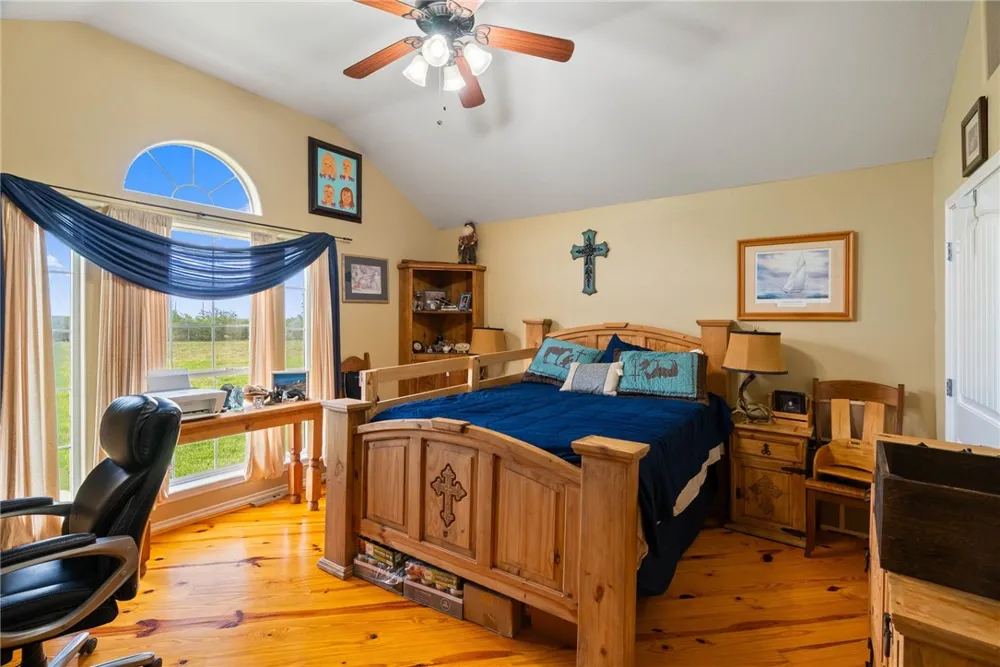 318 County Road 3032 Orange Grove, TX 78372