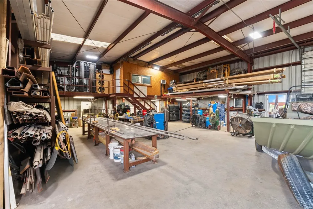318 County Road 3032 Orange Grove, TX 78372