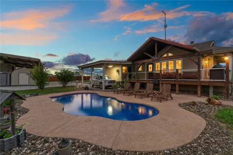 318 County Road 3032
