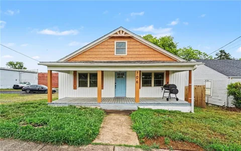 706 Hamilton Street