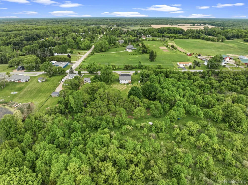 9200 Perry Road Atlas Township, MI 48411