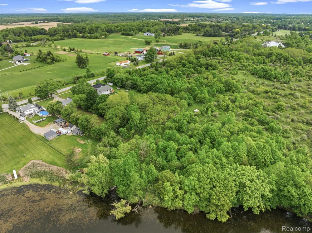 9200 Perry Road Atlas Township, MI 48411