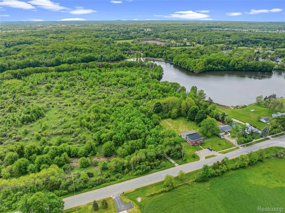 9200 Perry Road Atlas Township, MI 48411