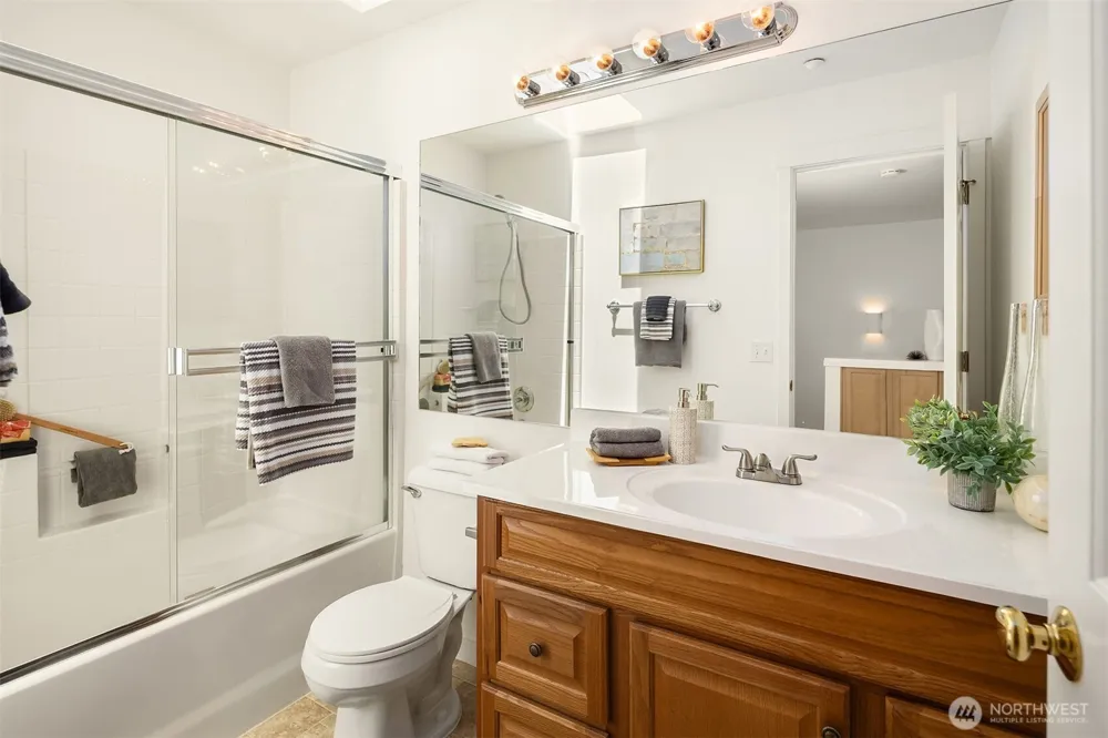 15428 135th Place NE #36B Woodinville, WA 98072