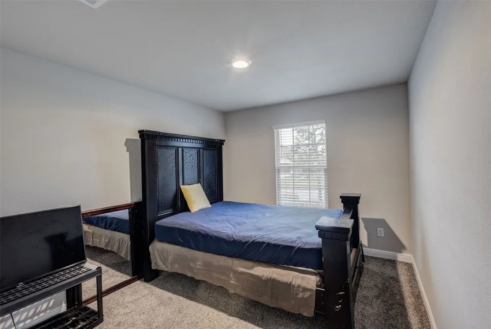 1221 Rolling Meadows Drive Cedar Hill, TX 75104
