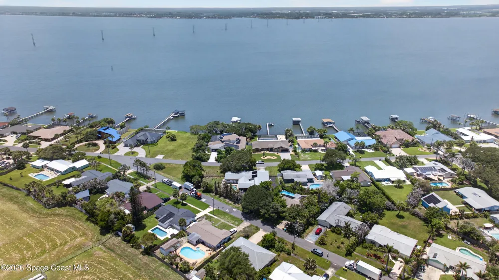 2135 S River Road Melbourne Beach, FL 32951