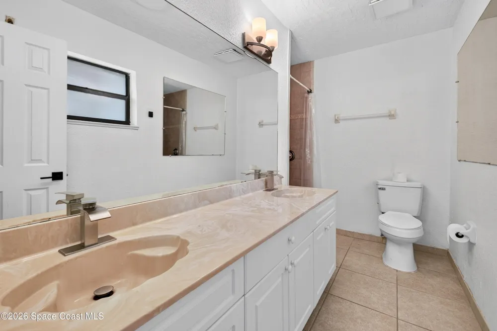 2135 S River Road Melbourne Beach, FL 32951