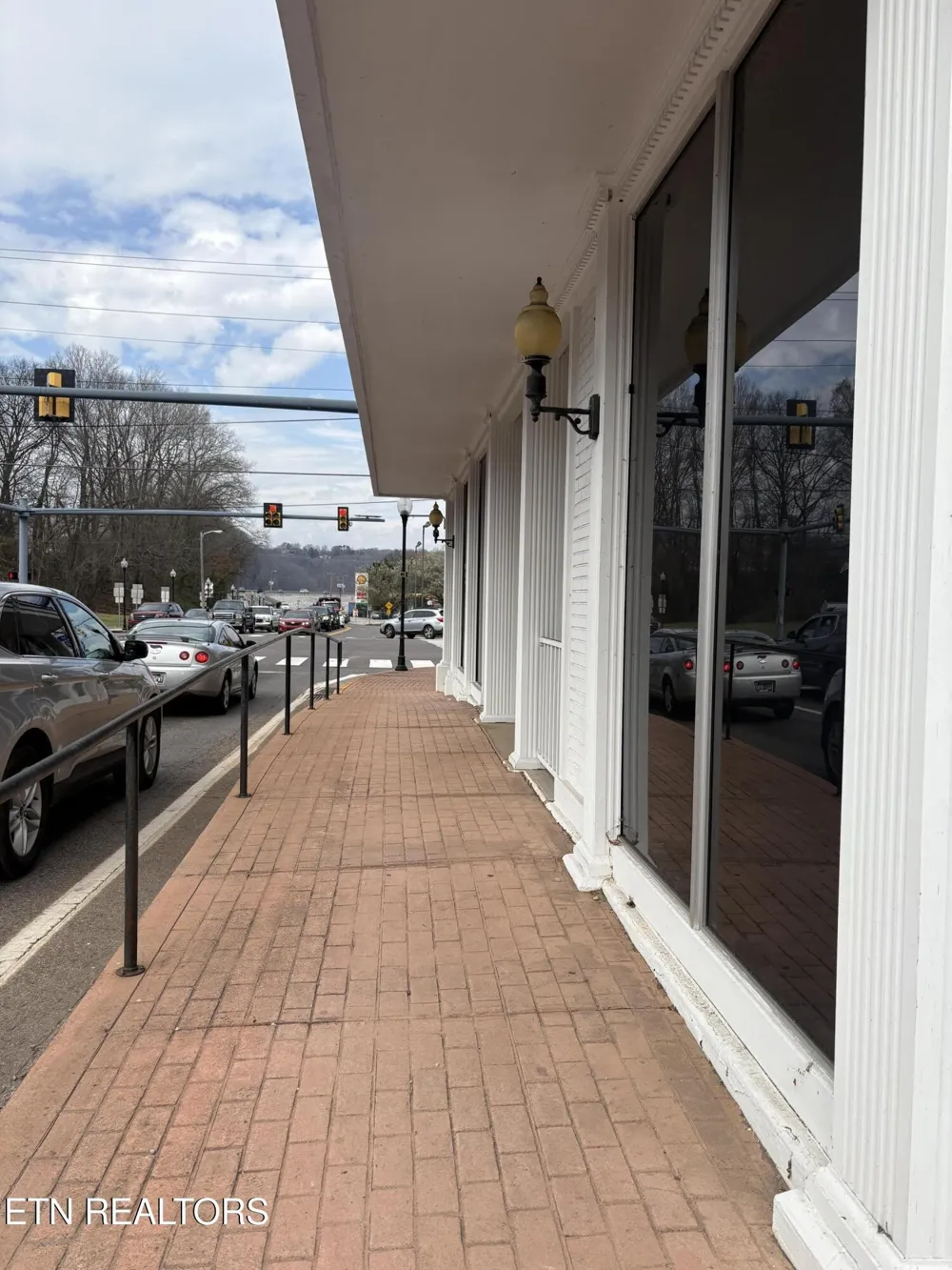100 E Race St Kingston, TN 37763