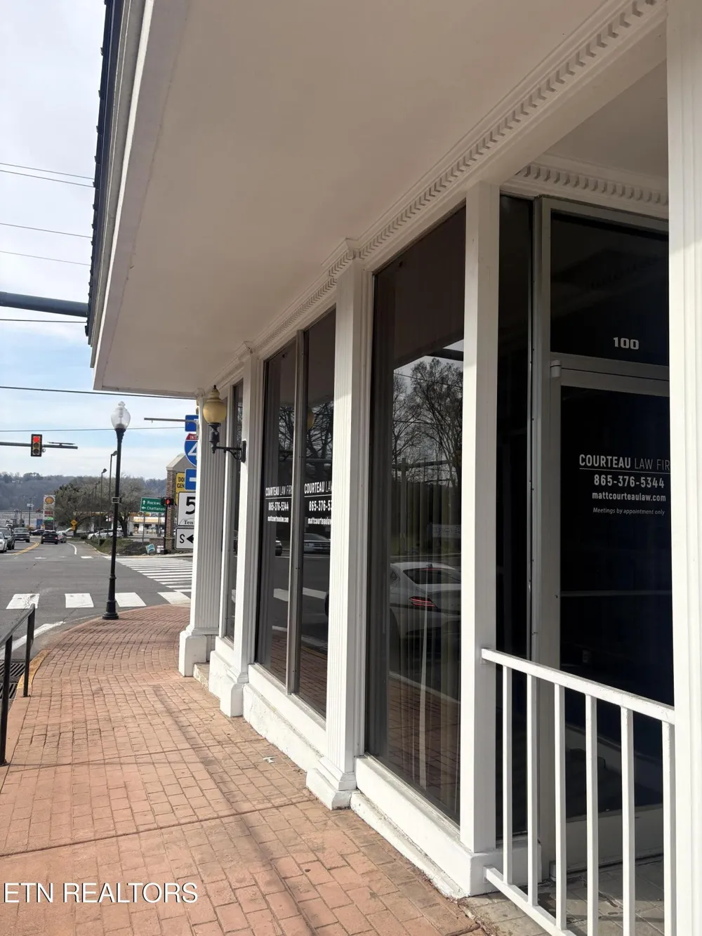 100 E Race St Kingston, TN 37763