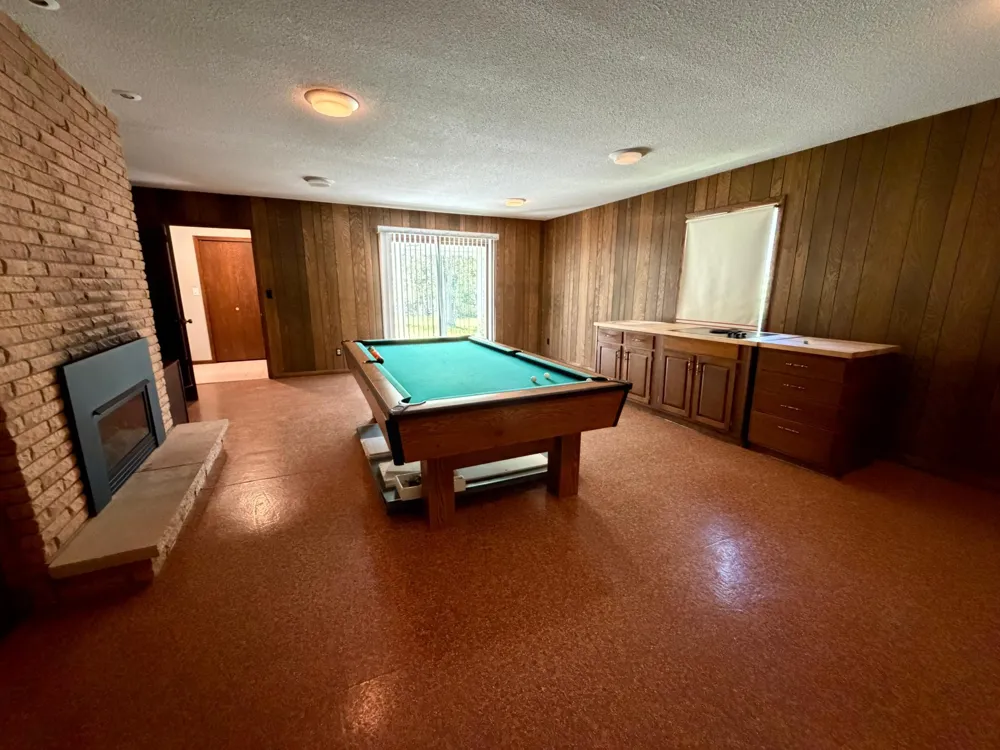 814 11th Avenue SE Roseau, MN 56751