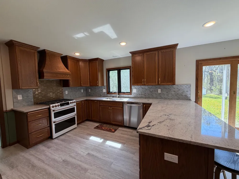 814 11th Avenue SE Roseau, MN 56751