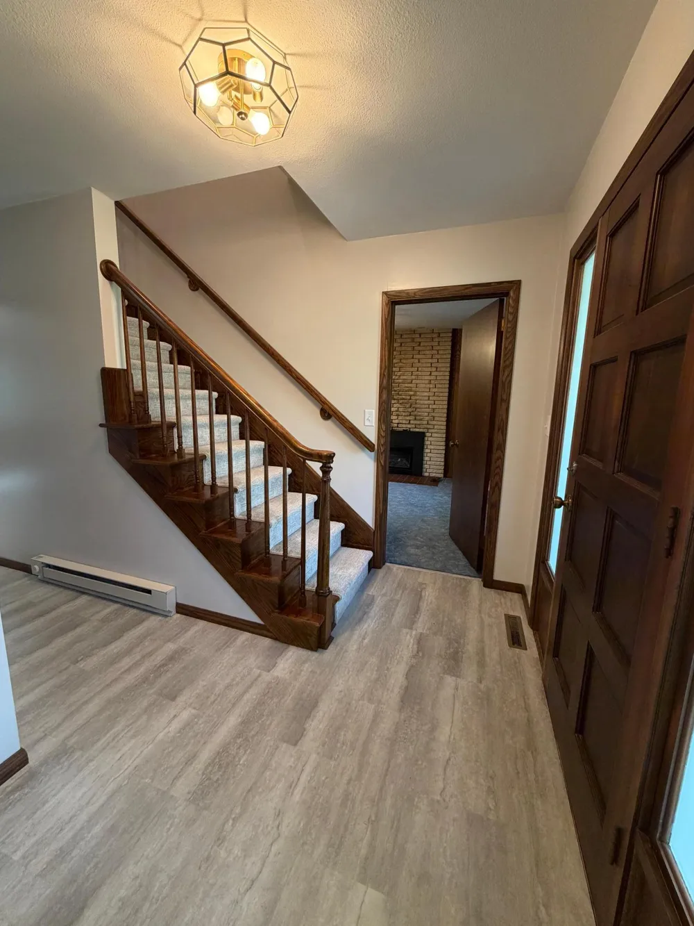 814 11th Avenue SE Roseau, MN 56751