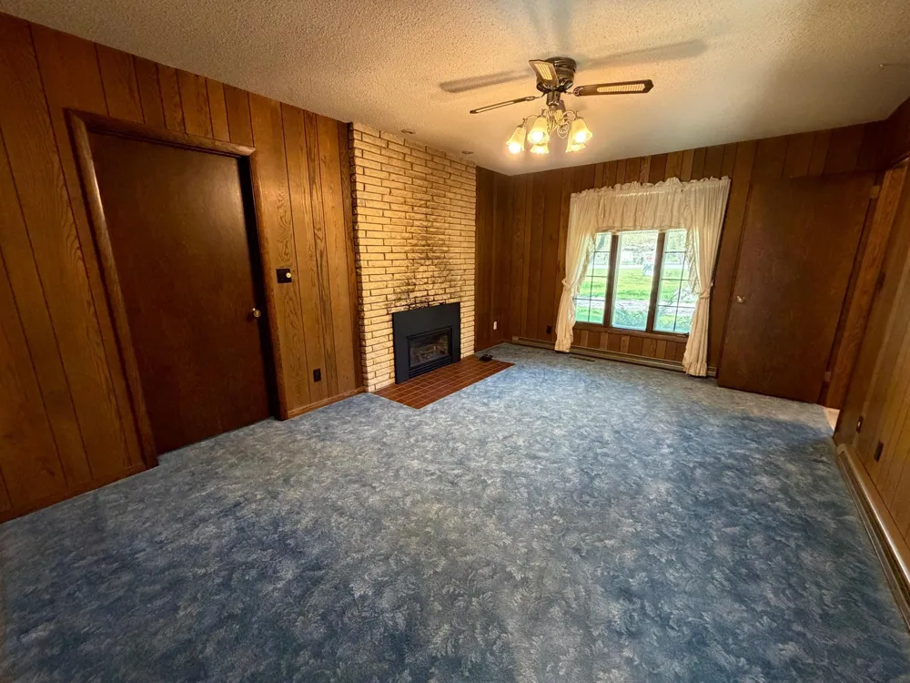 814 11th Avenue SE Roseau, MN 56751