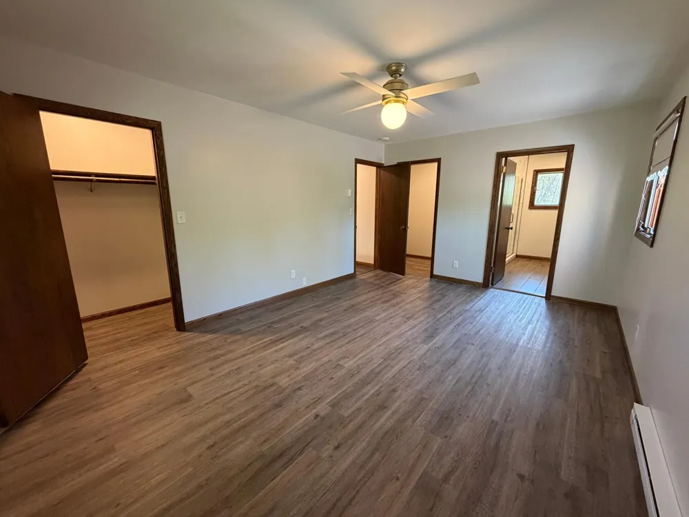 814 11th Avenue SE Roseau, MN 56751