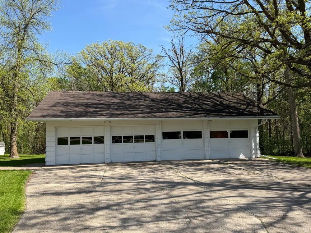 814 11th Avenue SE Roseau, MN 56751