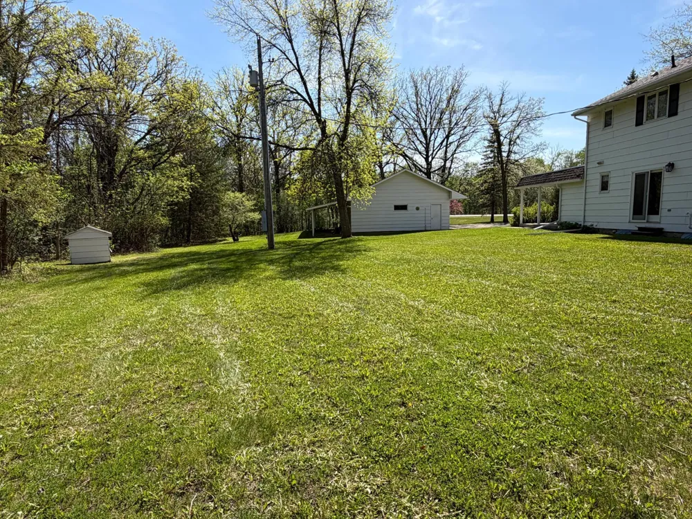 814 11th Avenue SE Roseau, MN 56751